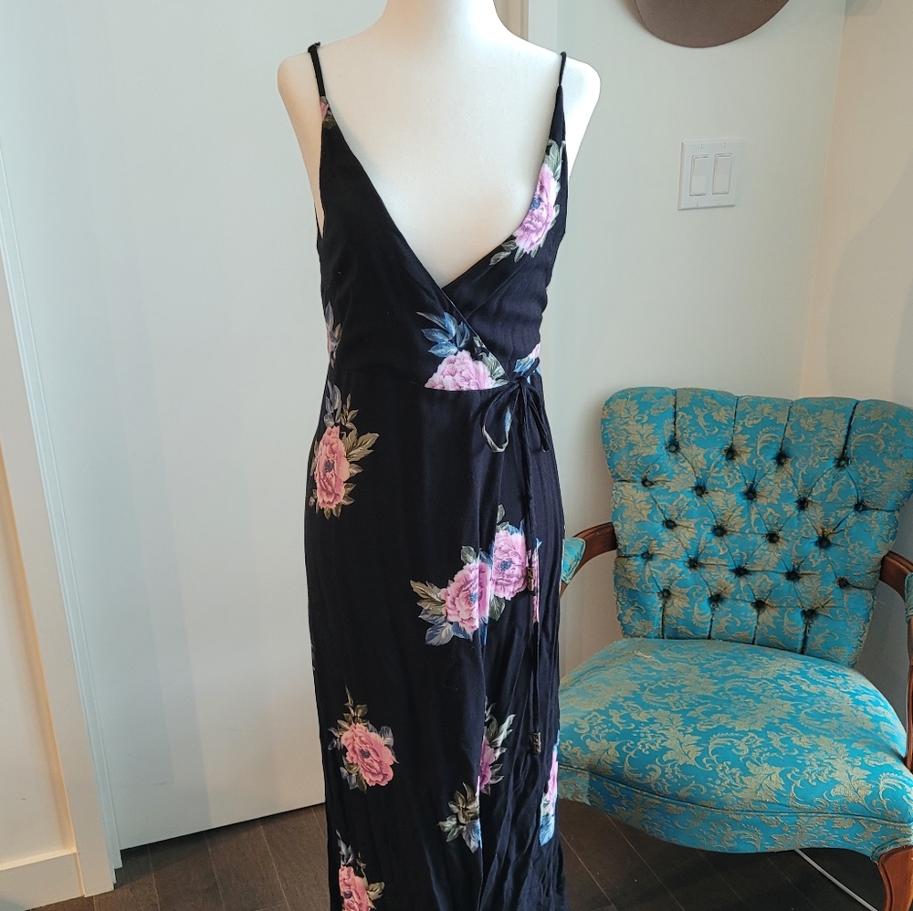Element black floral maxi dress size 8 aus small